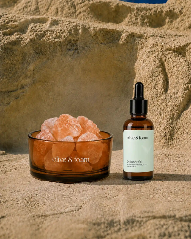 Olive & Foam Himalayan Salt Diffuser Sage & Citrus set lifestyle shot